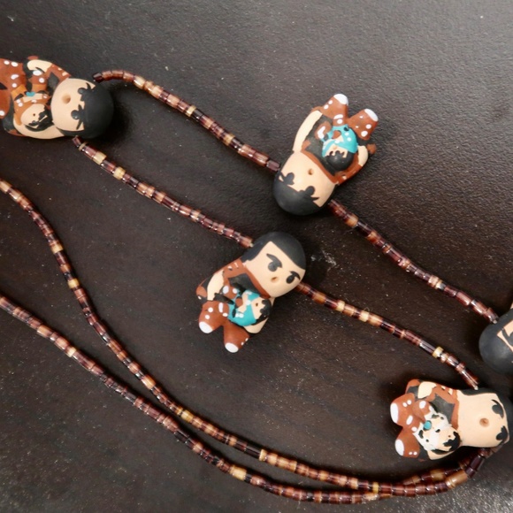 Unusual Boho Tenorio Signed Native Santo Domingo Storyteller Heishi Necklace - Picture 3 of 9